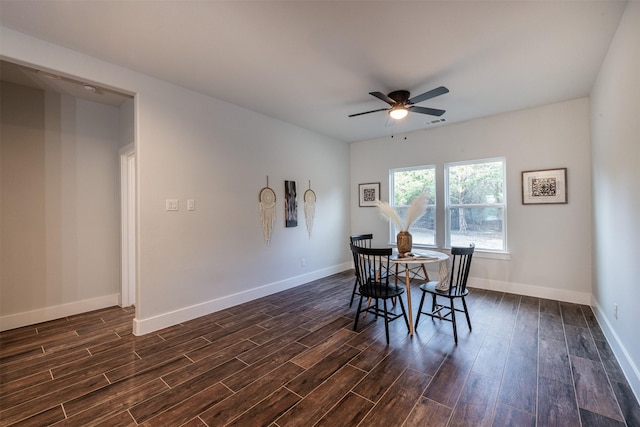 dining space with ceiling fan