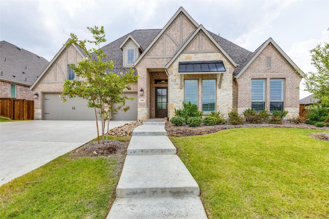 view of front of house featuring a front yard