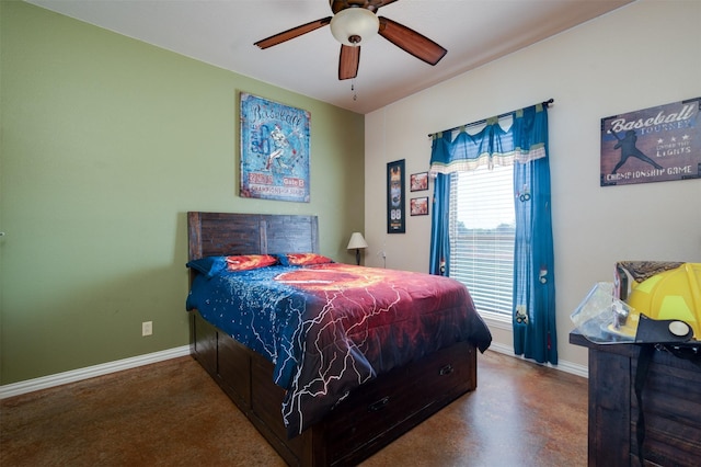 bedroom with ceiling fan