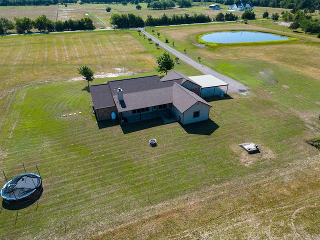 bird's eye view featuring a rural view and a water view