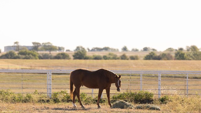 exterior space featuring a rural view