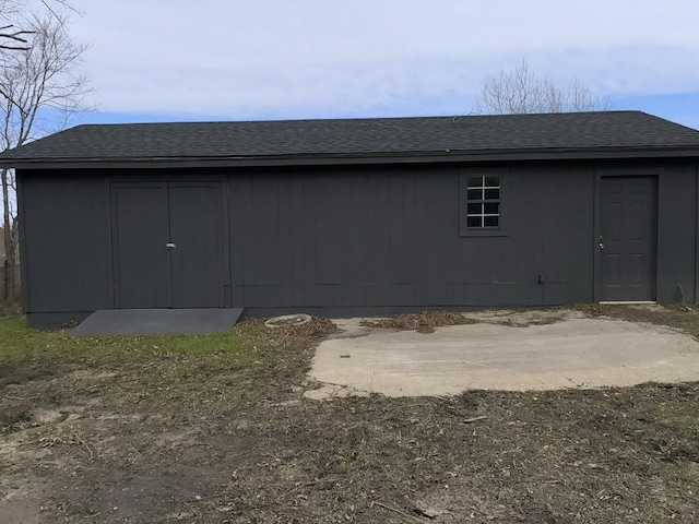 view of outbuilding