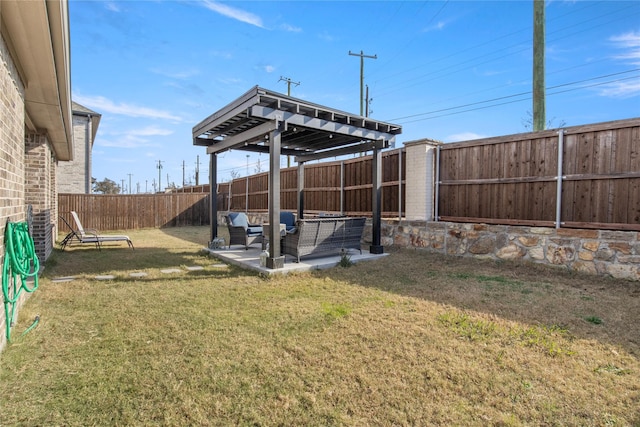 view of yard with a patio area