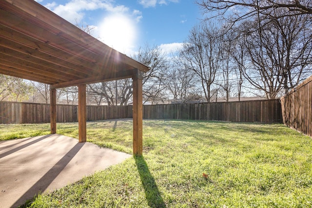 view of yard with a patio area