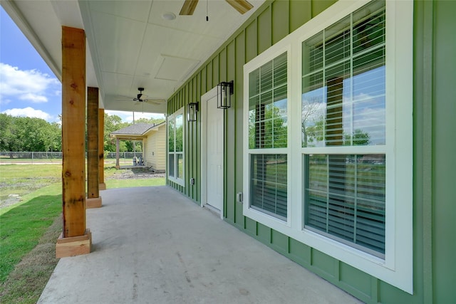 view of patio / terrace with covered porch and ceiling fan