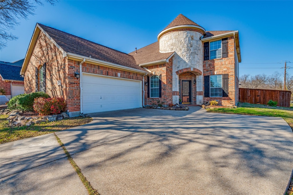 view of front facade with a garage