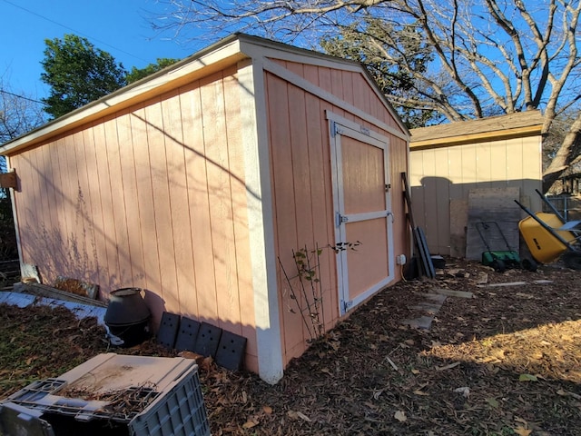 view of outbuilding