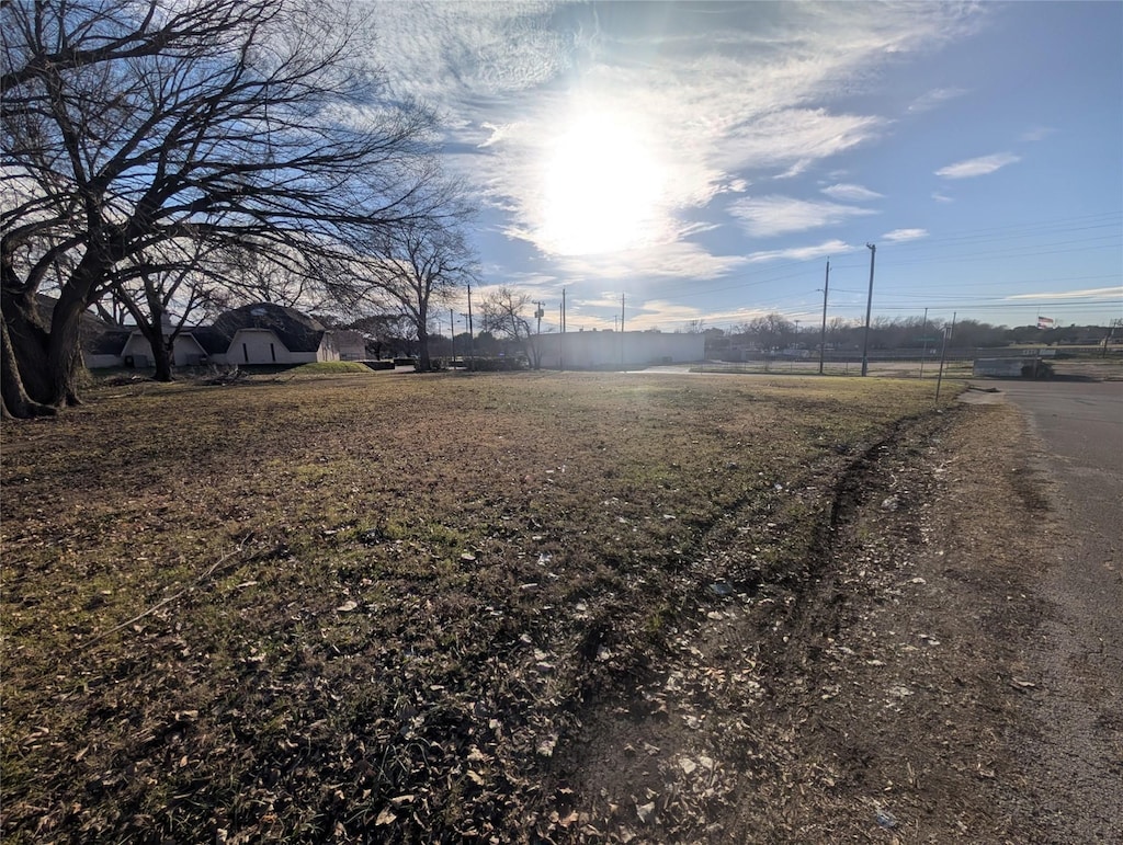 1320 W Avenue Ave E, Garland, TX 75040