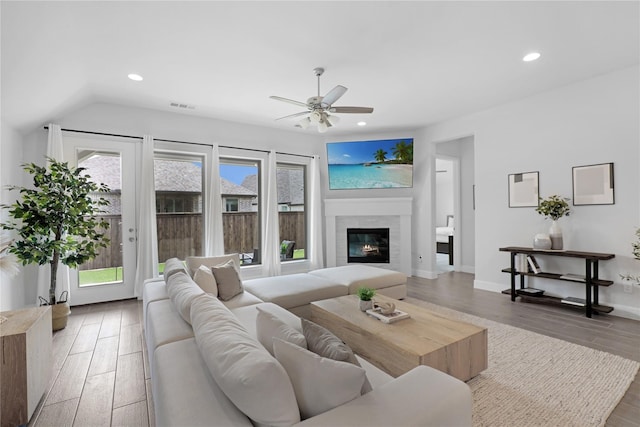 living room featuring ceiling fan