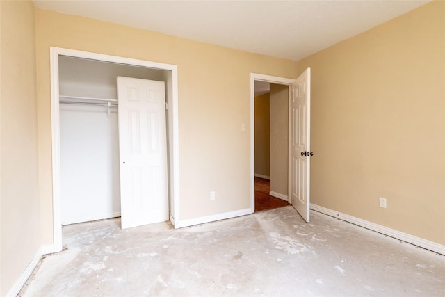 unfurnished bedroom with a closet