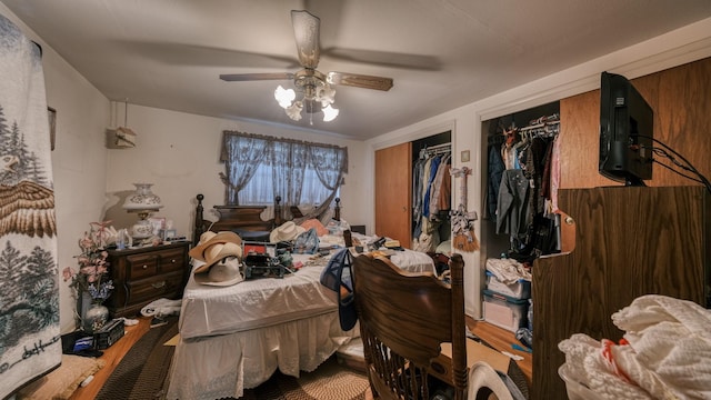 bedroom with ceiling fan