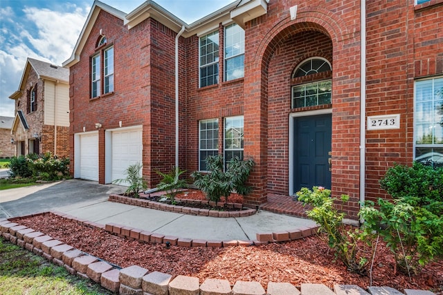 view of front of house with a garage