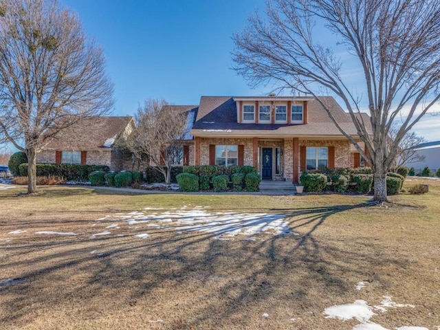 view of front of house with a front yard