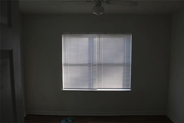 unfurnished room featuring ceiling fan