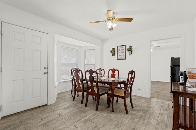 dining room with ceiling fan