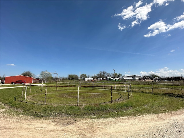 view of yard featuring a rural view