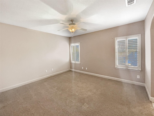 empty room with ceiling fan