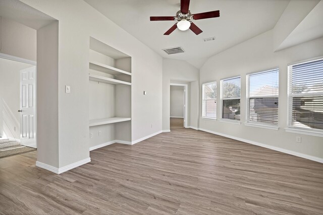 unfurnished bedroom featuring ceiling fan and light wood-type flooring