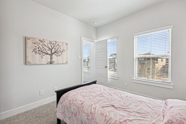 bedroom with carpet flooring