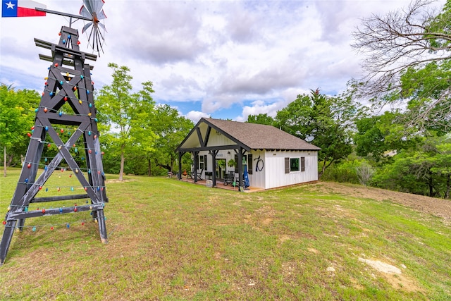 view of yard featuring a gazebo and an outdoor structure