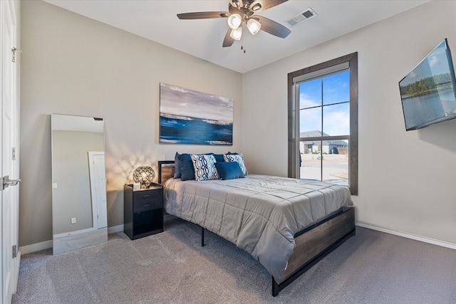 bedroom featuring ceiling fan