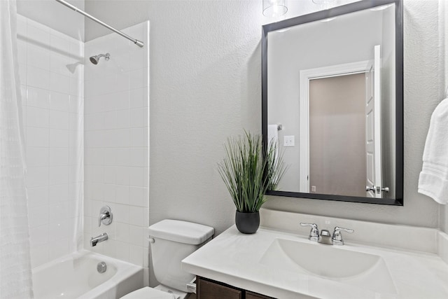 full bathroom with toilet, shower / bath combo with shower curtain, and vanity