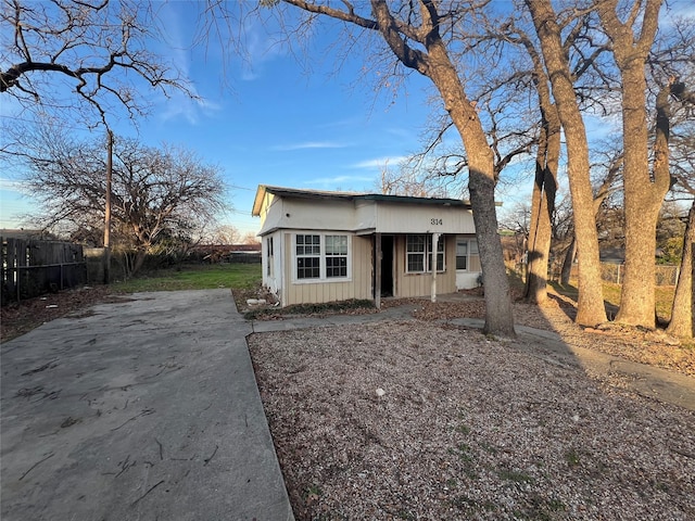 view of front of house