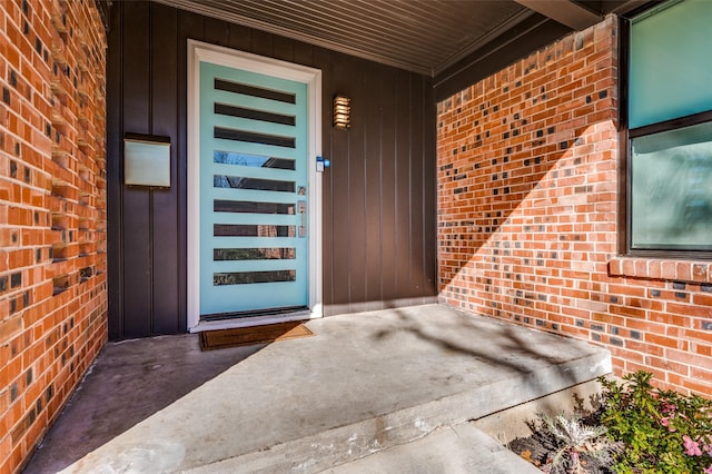 doorway to property with a porch