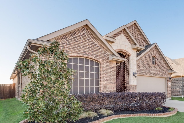 view of front of house featuring a garage