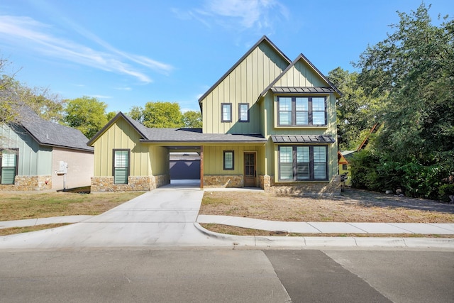 view of front of property with a carport