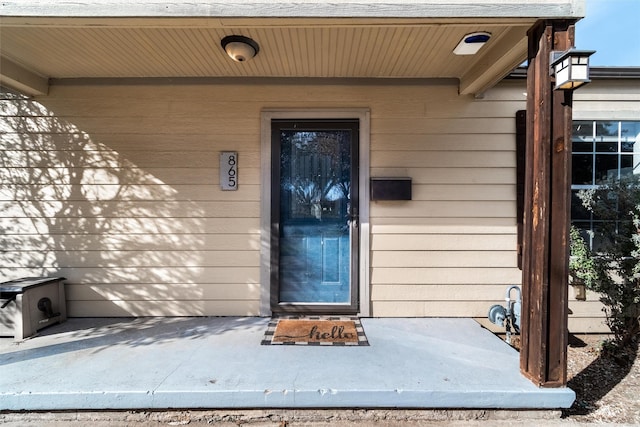 view of property entrance