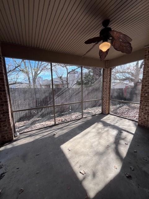 view of patio featuring ceiling fan