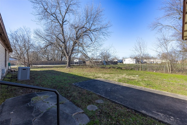 view of yard featuring cooling unit