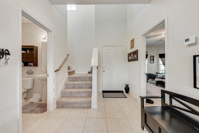 view of tiled entryway