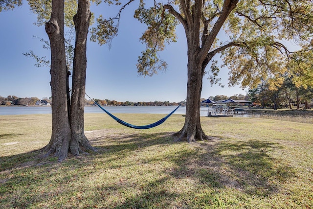 view of yard with a water view