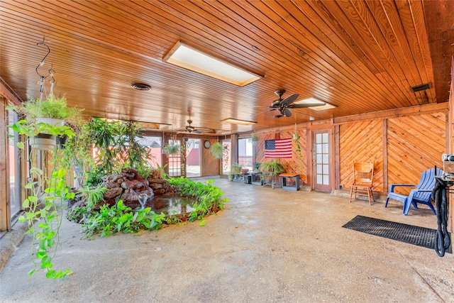 view of patio featuring ceiling fan