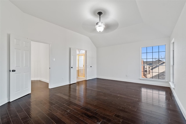 empty room with ceiling fan