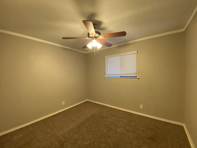 unfurnished room featuring ceiling fan, crown molding, and carpet flooring