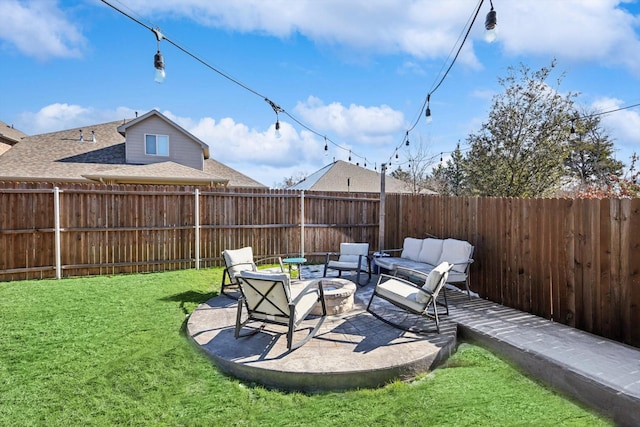 view of yard with an outdoor hangout area and a patio area