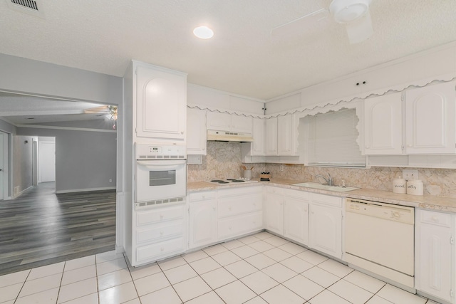 2005 Winewood Ln, Arlington, TX 76013 - empty room featuring recessed lighting, wood finished floors, and baseboards