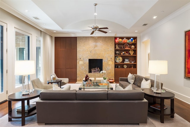 33 Glen Abbey Dr, Dallas, TX 75248 - living area featuring built in features, a ceiling fan, wood finished floors, recessed lighting, and baseboards