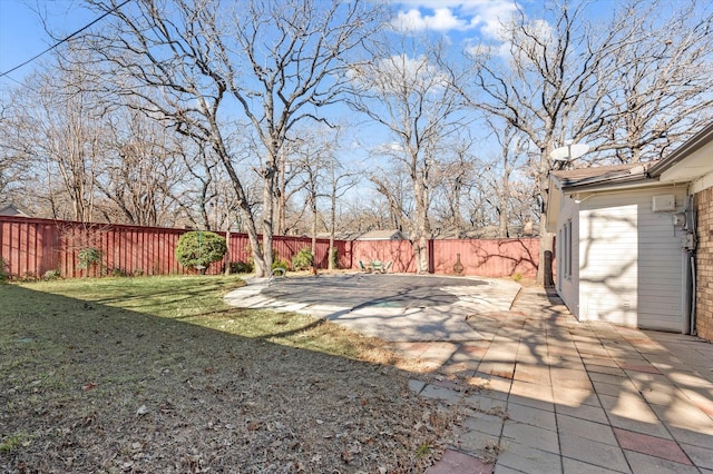 view of yard with a patio