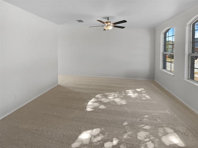 empty room with ceiling fan