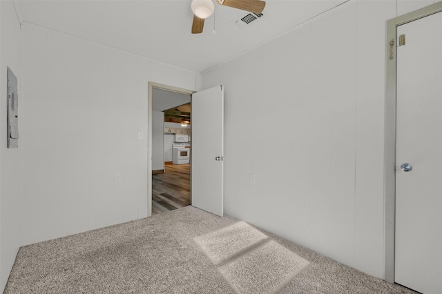 bedroom with ceiling fan and carpet