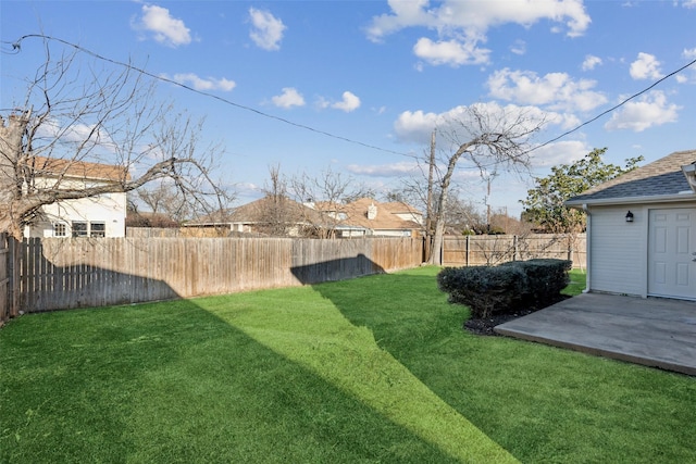 view of yard with a patio