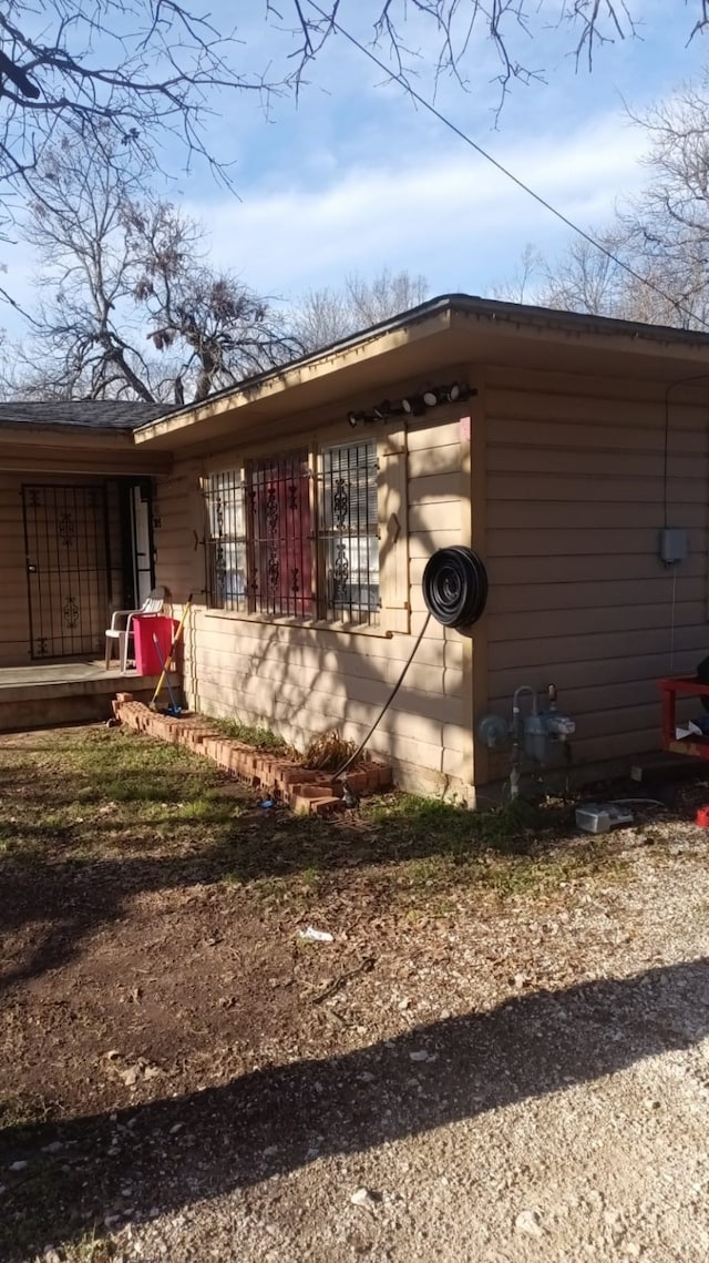 view of side of property