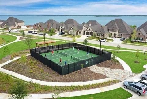 view of property's community featuring a water view