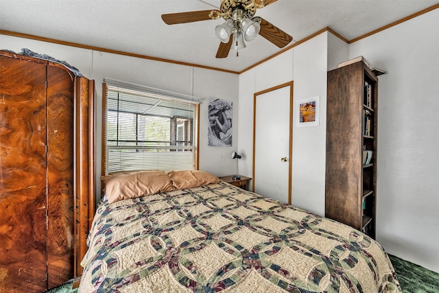 unfurnished bedroom with ceiling fan and crown molding