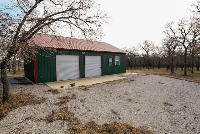 view of detached garage