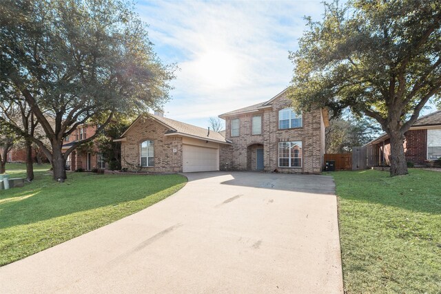 view of front of home featuring a front yard